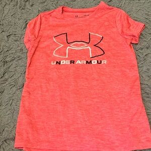 Pink under armour T-shirt